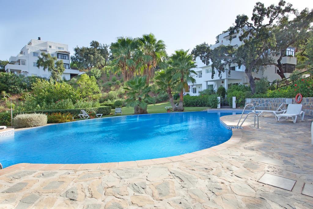 Apartment Jacarandas De Elviria Marbella Dış mekan fotoğraf