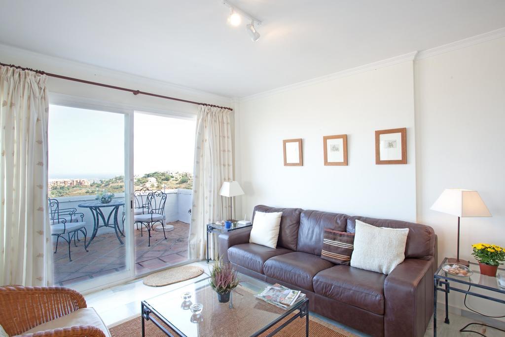 Apartment Jacarandas De Elviria Marbella Dış mekan fotoğraf