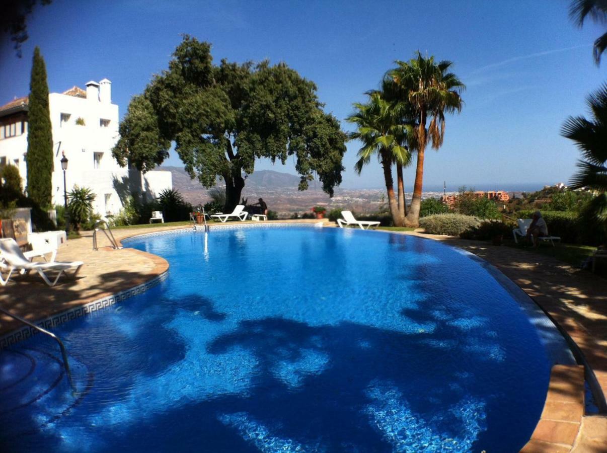 Apartment Jacarandas De Elviria Marbella Dış mekan fotoğraf